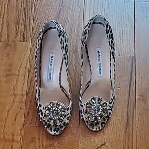 Manolo Blahnik Black and Cream Leopard Heels